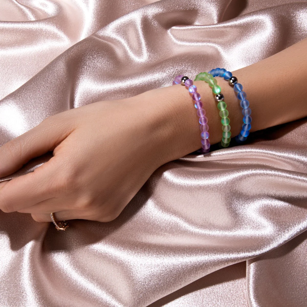 Emerald | Silver | Mermaid Glass Macrame Bead Bracelet - Image 6