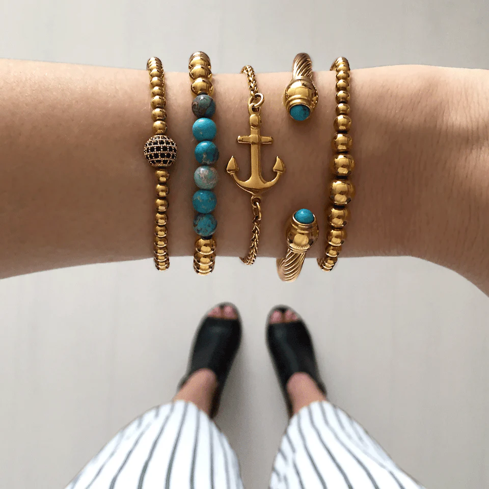 Jubilant | 18k Gold | Dark Blue Emperor Gemstone | Expression Bracelet - Image 4