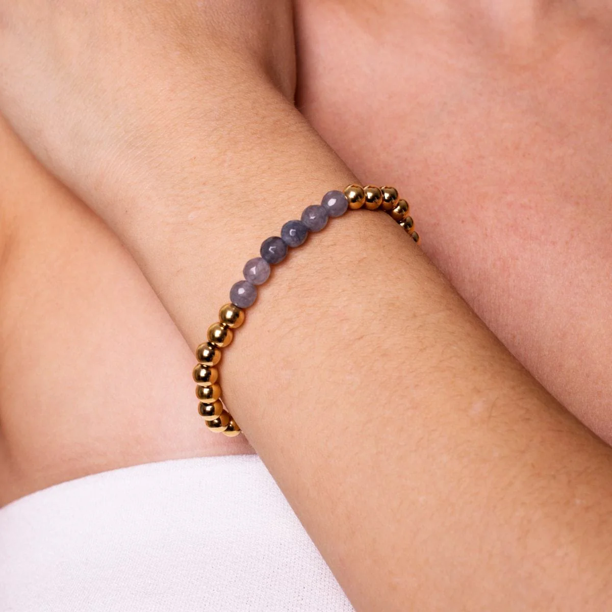 Appealing | 18k Gold | Faceted Grey Jade | Gemstone Expression Bracelet - Image 3