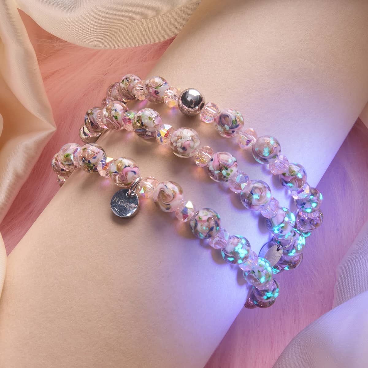 Pink | Firefly Glass x Crystal Swirl Bracelet - Image 6